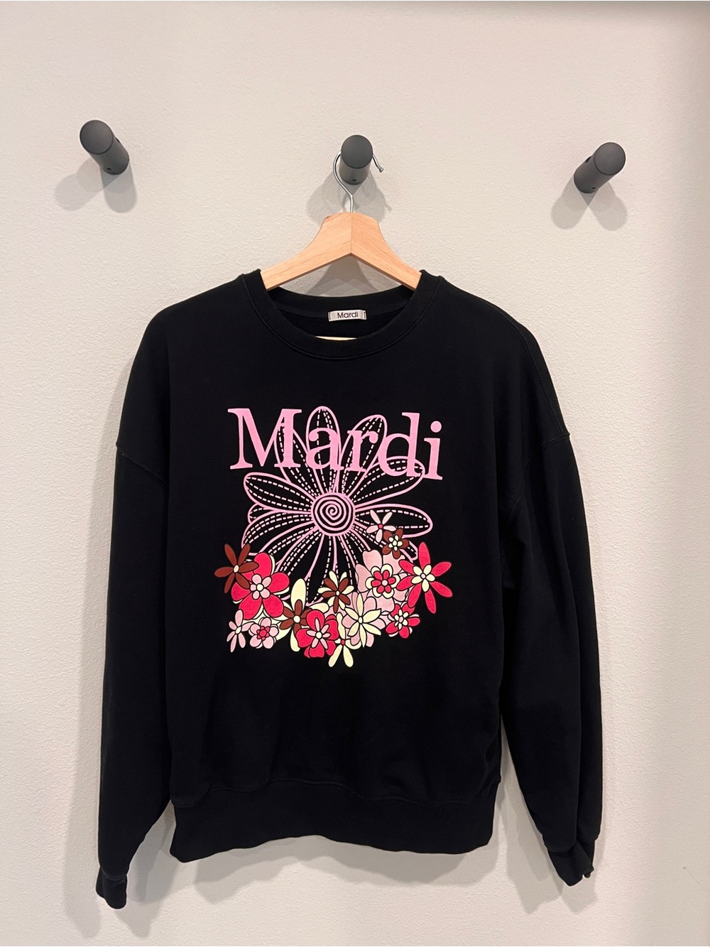 Black Floral Graphic Sweatshirt - Pink Flower Print